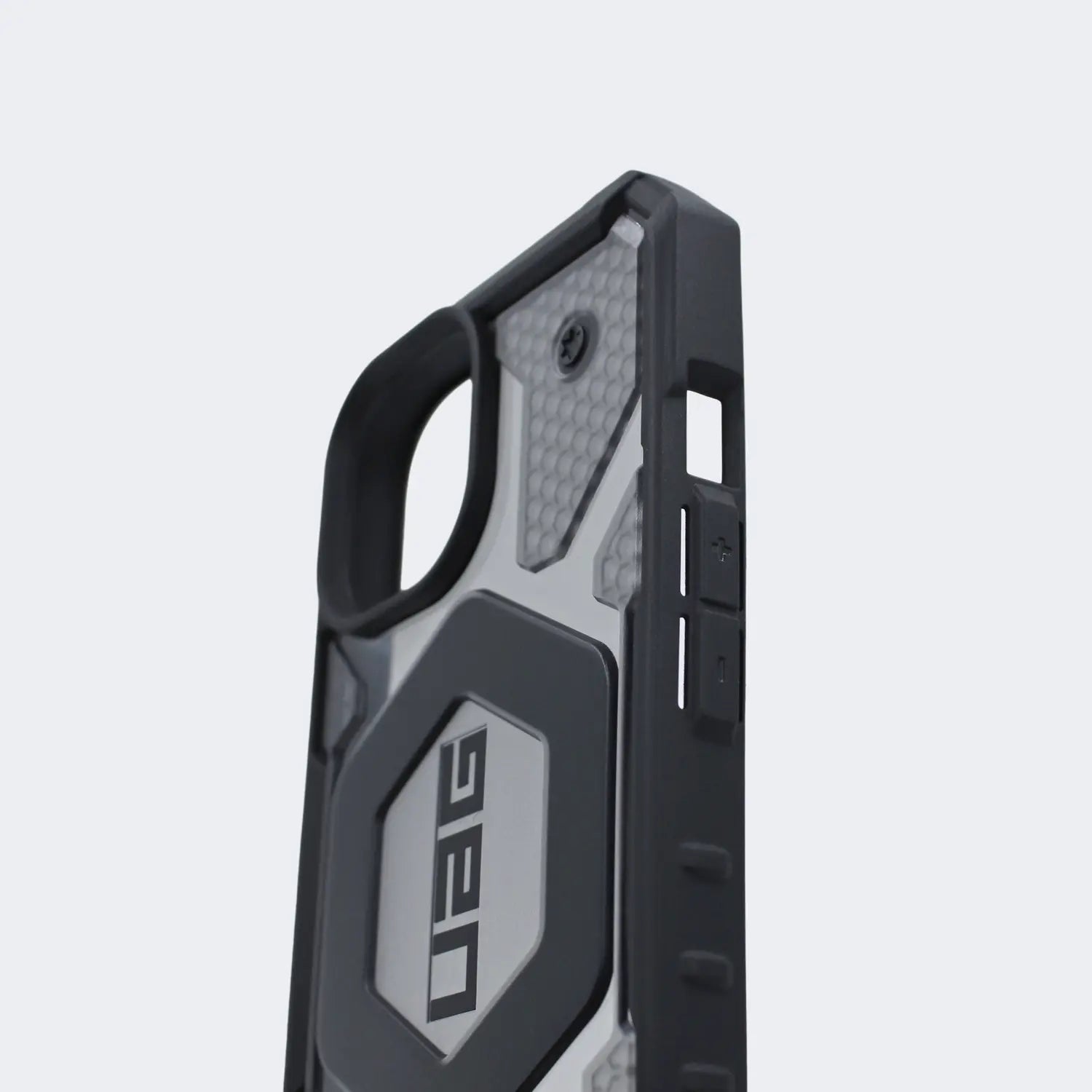 UAG Pathfinder Magsafe Clear Case iPhone 15 Series